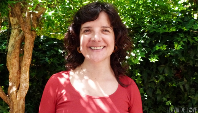 Entrevista a Cristina Romero Miralles,autora de libros infantiles Cristina Romero Miralles nos habla de ella y sus nuevos libros: El libro rojo de las Niñas, El libro Dorado de los Niños, El libro Rosado del Amor